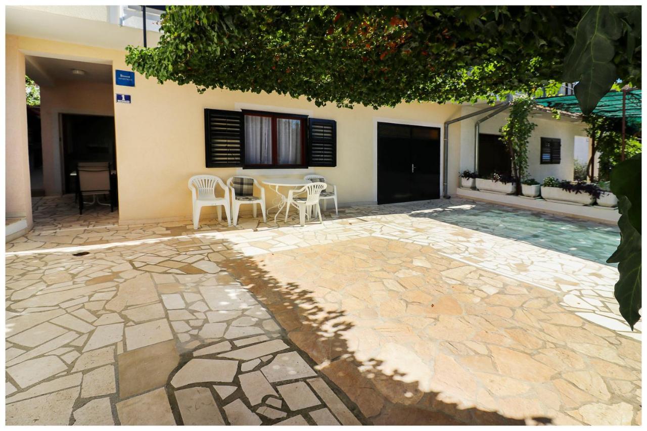 Apartment Zdravko Primošten Esterno foto