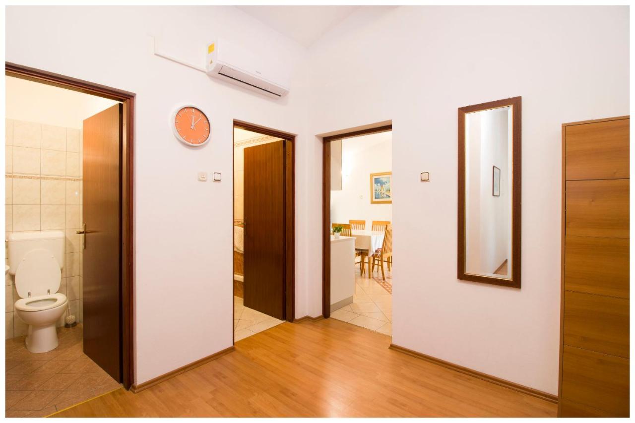 Apartment Zdravko Primošten Esterno foto